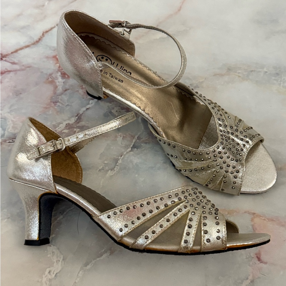 Silver Women's Heels with jewels size 9